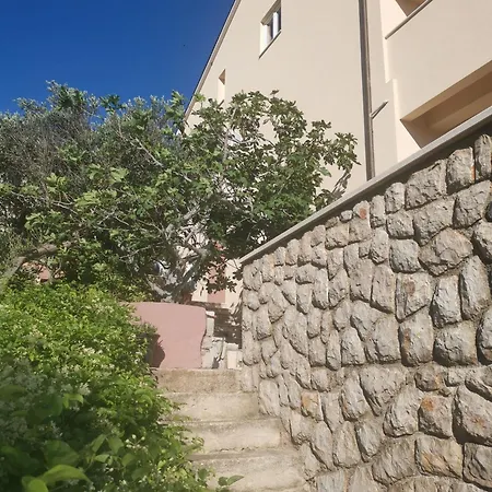 Apartmán And Rakic *